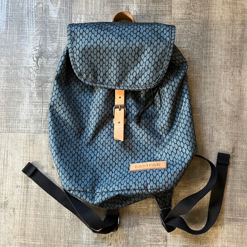 Eastpack mini drawstring backpack